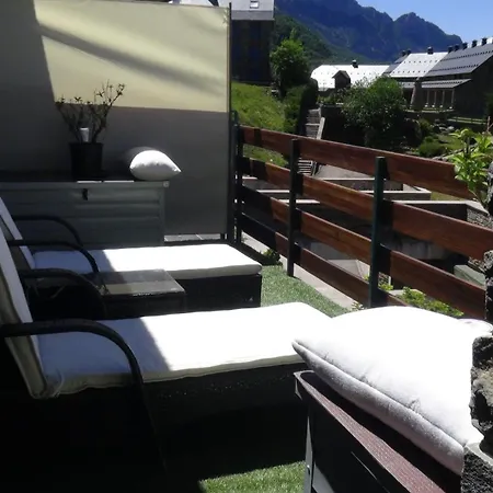 Ibon De Bucuesa Apartamento *